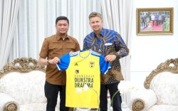 Dilirik Tim Sepak Bola Belanda, Adnan Buka Peluang Kerjasama dengan SC Cambuur 
