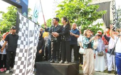 Pecahkan Rekor Dunia, Kementan Gelar Jalan Sehat dan Minum Herbal Peserta Terbanyak