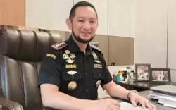 Istri dan Mertua Mantan Kepala Bea Cukai Makassar di Periksa KPK