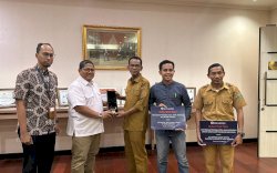 BI Beri Bantuan Bibit Bawang dan Prasarana Pariwisata untuk Pemberdayaan Ekonomi Masyarakat Takalar 