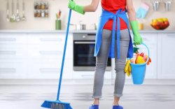 Stop Anggap Membersihkan Rumah Kegiatan Olahraga! 