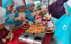 Kegiatan "Be Come a Little Master Chef" Meriahkan Puncak Pembelajaran di SIT Muslih