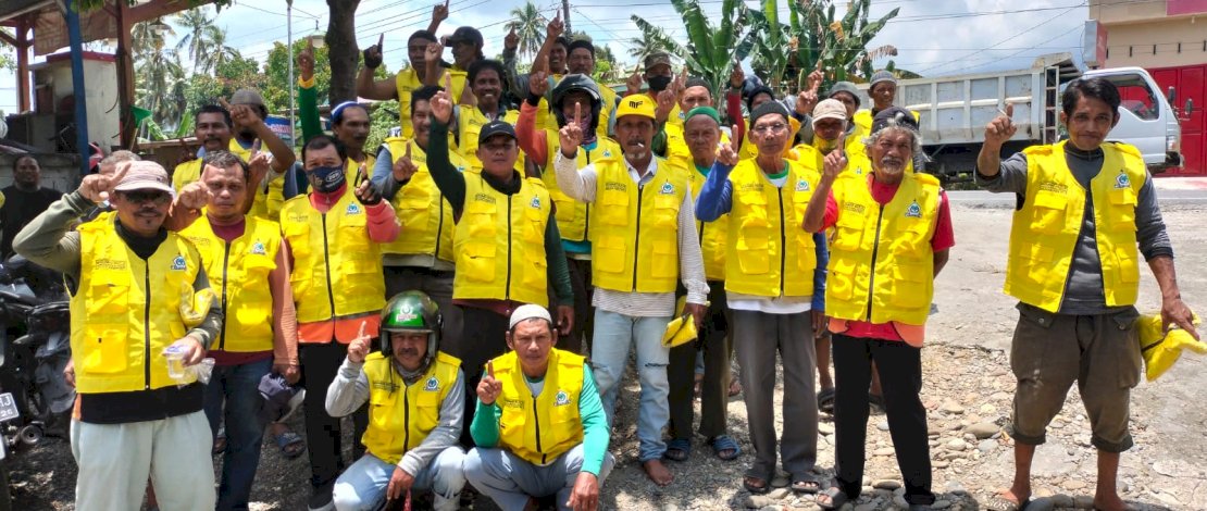 Komunitas Ojek Bone-bone Luwu Utara mendeklarasikan dukungannya kepada calon anggota DPR RI Dapil Sulsel III, Muhammad Fauzi.