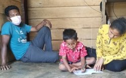 Murid Kelas 1 SD di Buton Dirundung Kakak Kelas: Paksa Minum Air Kencing&nbsp;
