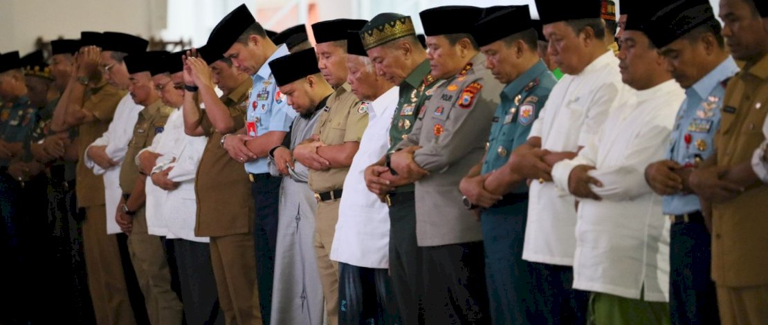 Dr KH Hamzah Harun Akui Bangga Saksikan Pelaksanaan Sulsel Bersalawat di Masjid 99 Kubah 