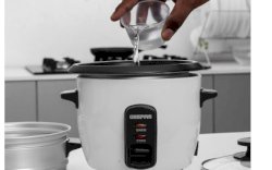 Gagal Capai Target, Kementerian ESDM Stop Program Rice Cooker Gratis 