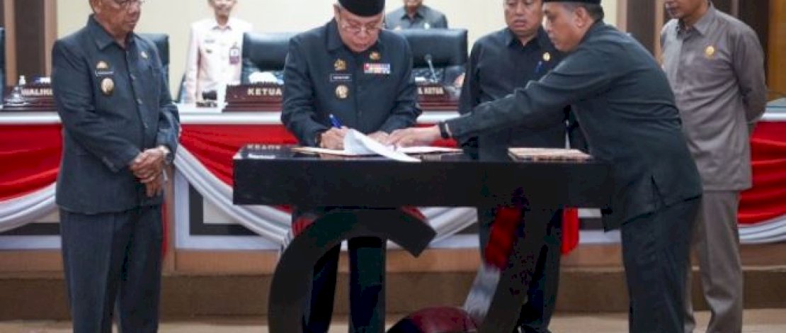 Wali Kota Parepare dan DPRD Setujui Perubahan APBD dan Perizinan Berusaha