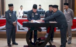 Wali Kota Parepare dan DPRD Setujui Perubahan APBD dan Perizinan Berusaha