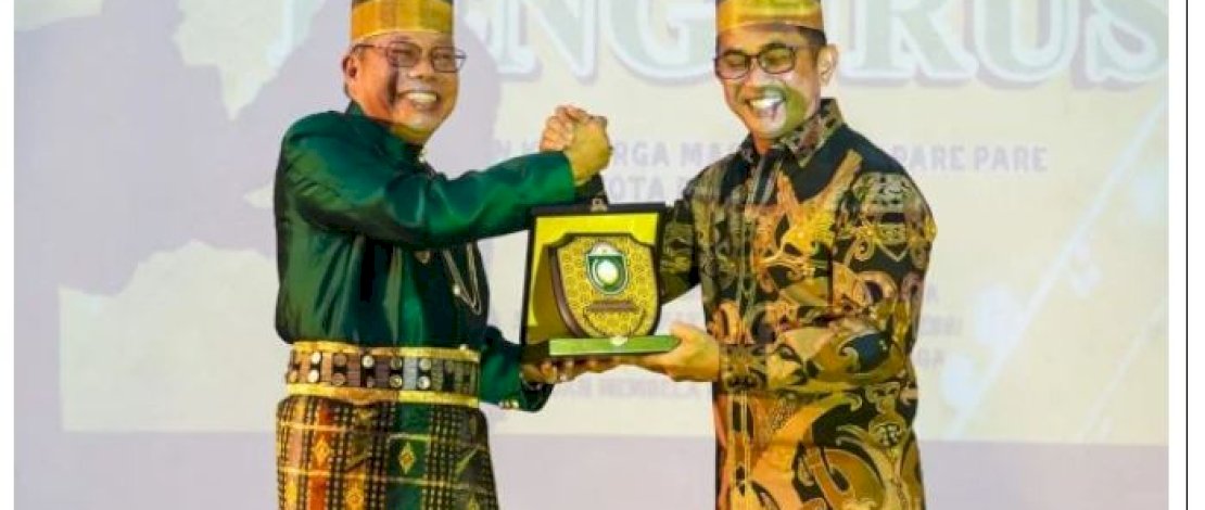  Taufan Pawe Hadiri Pelantikan Pengurus IKM Pare Kota Balikpapan
