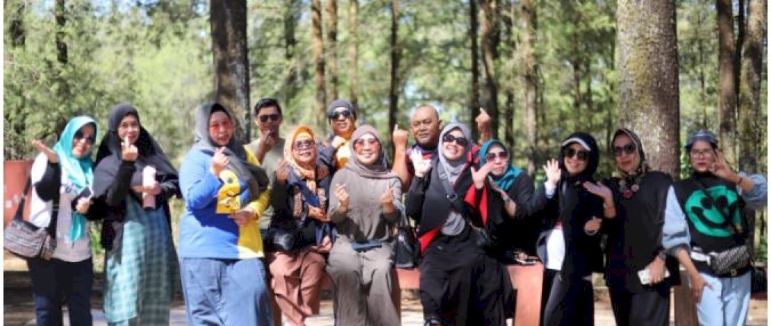 Erna Rasyid Taufan, Nikmati Akhir Pekan Seru di Malino Bersama  Tim Penggerak PKK Kota Parepare,