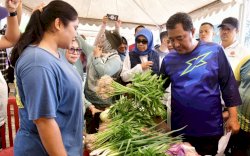 Stabilitasi Pasokan dan Harga, Pj Gubernur Bahtiar Buka Gerakan Pangan Murah di Bone