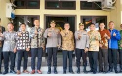 Taufan Pawe Hadiri Pisah Sambut Kapolres Parepare