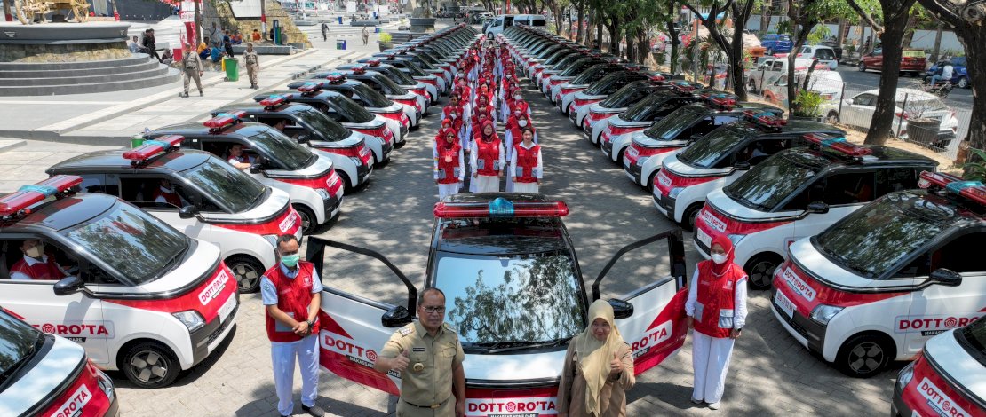 Dinas Kesehatan meluncurkan armada mobil Dottoro'ta untuk memberikan pelayanan kesehatan yang lebih maksimal kepada warga Kota Makassar.