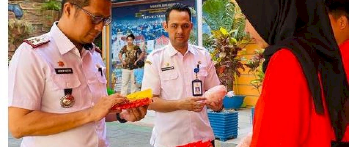 Pemerintah Kecamatan Bontoala dan Kios KTI Kolaborasi Gelar Pasar Murah