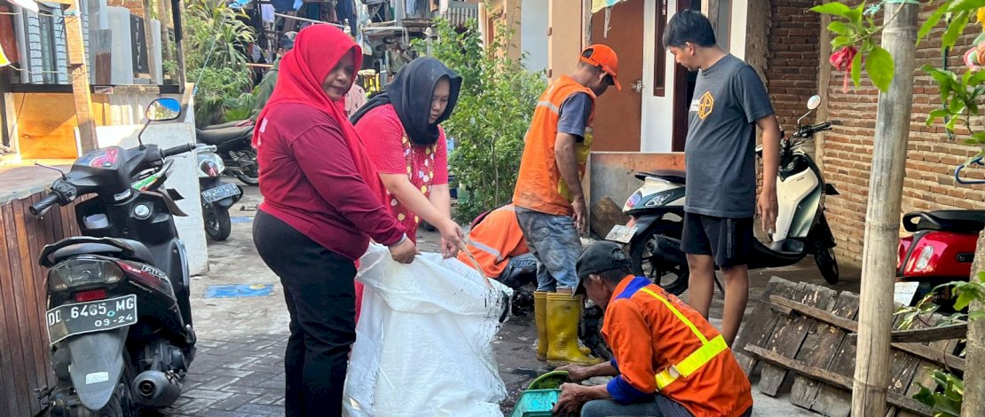 Warga RW 5 Kelurahan Gaddong Bontoala Sukses Gelar Kerja Bakti Membangun Lingkungan Bersih dan Nyaman
