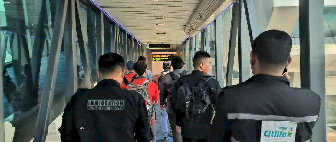 WNA Nepal dideportasi dari Indonesia.