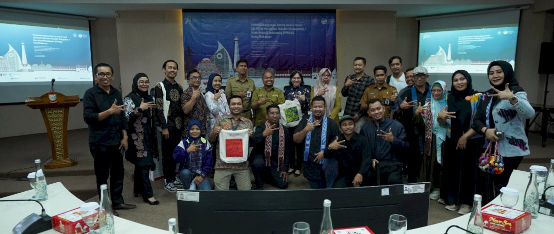 Kota Makassar ditetapkan sebagai Kota Kreatif di Indonesia oleh Kemenparekraf. Kota Makassar ditetapkan sebagai Kota Kreatif di Indonesia oleh Kemenparekraf.