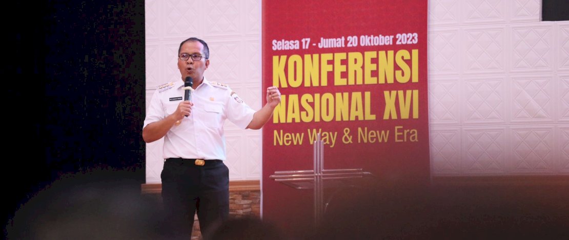 Kota Makassar, Moh Ramdhan Pomanto, menghadiri Konferensi Nasional XVI New Way & New Era, yang diadakan oleh Jaringan Doa Nasional (JDN), di Gereja GPI Bethesda Makassar, Rabu, 18 Oktober 2023.