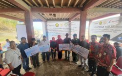 ARW Bagikan 516 Mesin Kapal ke Nelayan Jeneponto dan Gowa