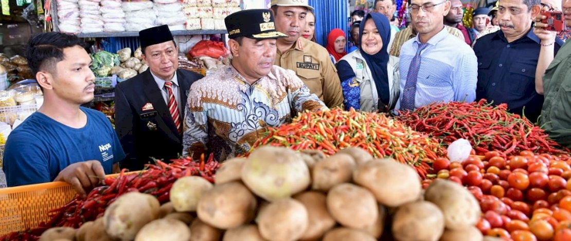 Harga Mulai Melambung,  Pj Gubernur Sulsel Ingatkan Lagi Imbauan Tanam Cabai Bagi ASN