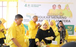 Tasyakuran HUT ke - 59 Partai Erna Rasyid Taufan&nbsp;Perkenalkan&nbsp;Tagline "Golkar Jaya, Kader Semakin Baik".