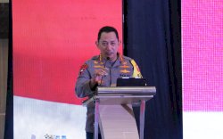 Kapolri Minta Mahasiswa Unhas Jaga Persatuan Meski Beda Pandangan Politik