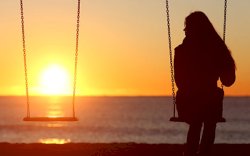 Cara Efektif Mengatasi Kesepian bagi Para Jomblo Menurut Ahli Kencan