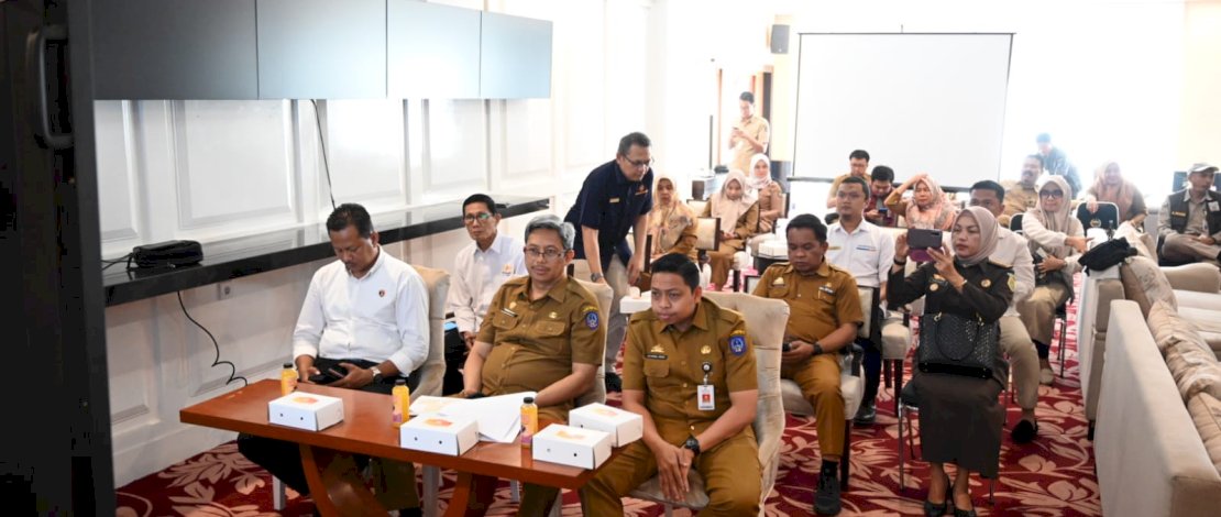 Penjabat Sekretaris Daerah Provinsi Sulawesi Selatan, Andi Muhammad Arsjad mengikuti Rapat Koordinasi Inflasi 2023 secara virtual di Baruga Lounge, Kantor Gubernur Sulsel, Senin 23 Oktober 2023.