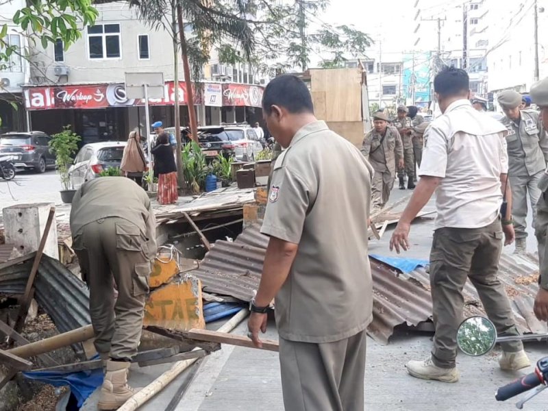 Makassar Bersih-Bersih Aset: Pemkot Makassar Rebut Kembali Aset Bernilai Ratusan Miliar Dari PKL