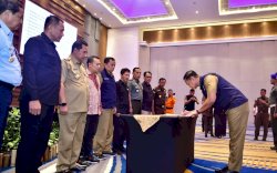 Pj Gubernur Sulsel Pimpin Deklarasi Netralitasi Penyelenggara Urusan Pemerintahandi Pemilu dan Pilkada