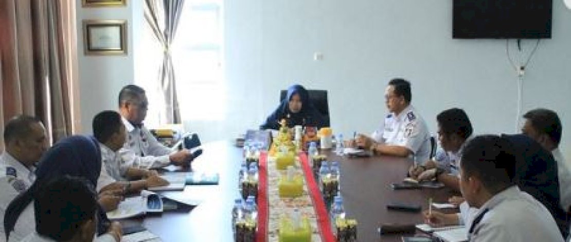Kadishub Aulia Arsyad Pimpin Rapat Internal Evaluasi Kegiatan Dinas Perhubungan