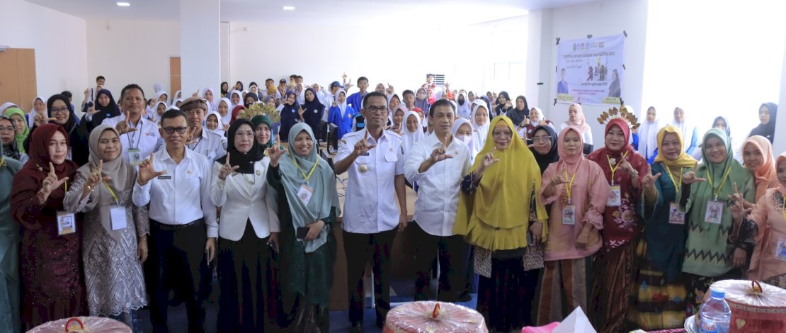 Pj. Bupati Takalar Resmikan Festival Bulan Bahasa dan Sastra