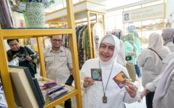 Perluas Wawasan Trend Kerajinan, Dekranasda Makassar Studi Tiru di Sentra UKM Surabaya