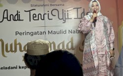 Gelar Maulid Nabi, Ratusan Warga Padati Kediaman Andi Tenri Uji Idris 