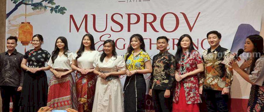 Pelantikan Ikatan Koko Cici Jatim dan Gathering Bersama Paguyuban Tionghoa se-Jatim dengan tema &lsquo;Lights of East Java&rsquo; di Resto Nine Surabaya, Kamis malam, 26 Oktober 2023.