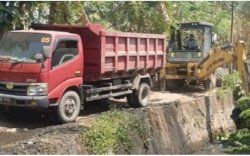 Warga Puji Respon Cepat DPU Makassar Bersihkan Saluran Sekunder Kumala Permai&nbsp;