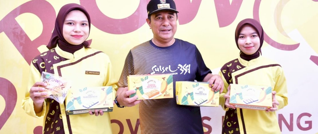Pj Gubernur Bahtiar mengunjungi Browcyl Pastri Pisang di Jalan AP. Pettarani Nomor 9, Kota Makassar, Minggu, 29 Oktober 2023