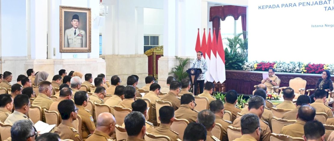 Pj Bupati Takalar, Dr Setiawan Aswad bersama Penjabat Kepala Daerah se Indonesia, memenuhi undangan menghadiri Rapat Koordinasi bersama dengan Presiden RI Joko Widodo yang diselenggarakan oleh Kementerian Dalam Negeri, di Istana Negara, Jakarta, Senin, 30 Oktober 2023. 