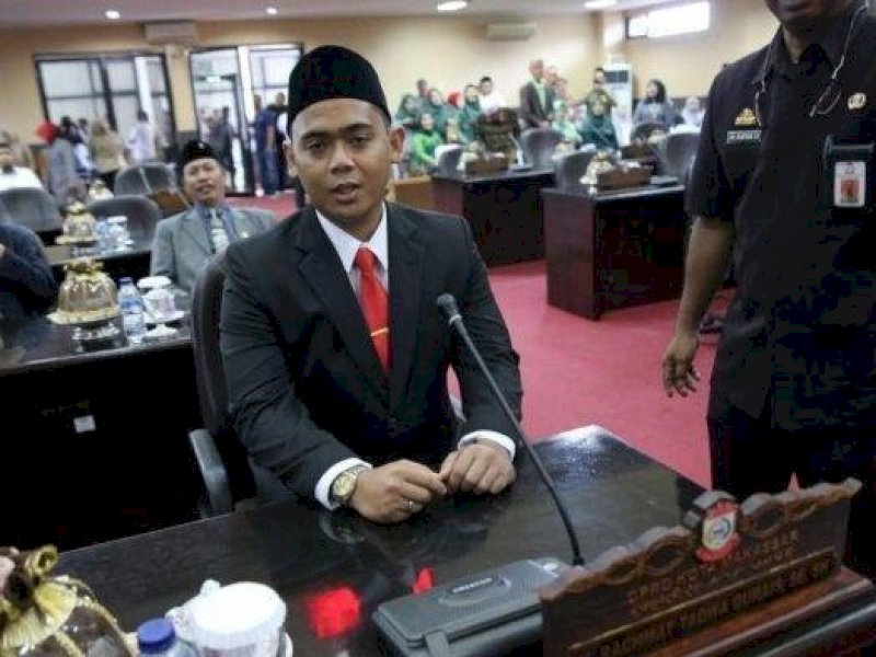 Pernah Tersangkut Kasus Narkoba, Oknum Anggota DPRD Makassar Ini Berulah Lagi Adu Jotos di THM