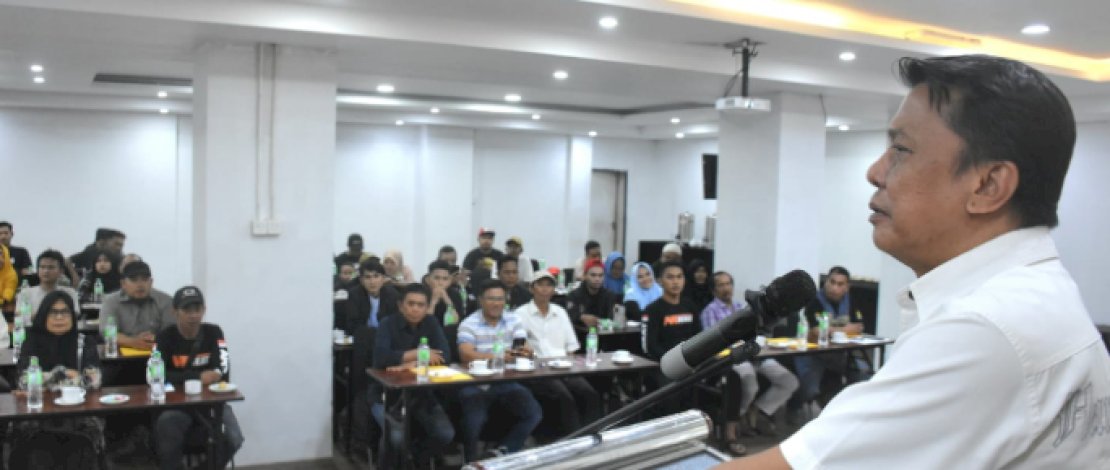 Anggota DPRD Kota Makassar, Abdul Wahab Tahir, saat Sosialisasi Penyebarluasan Peraturan Daerah (Perda) Nomor 6 Tahun 2019 tentang Kepemudaan, di Hotel Royal Bay, Jalan Sultan Hasanuddin, Sabtu (15/7/2023).