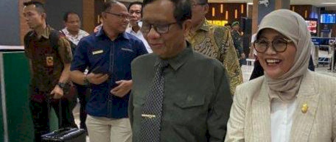 Soal Putusan MK, Mahfud MD Persilakan DPR Ajukan Hak Angket Soal Putusan MK, Mahfud MD Persilakan DPR Ajukan Hak Angket