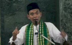Ustaz Abdul Somad Puji Kegigihan Ketua Yayasan Masjid Al Markaz di Makassar Meski Sudah Lansia