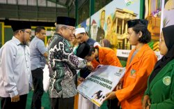 Taufan Pawe Apresiasi Baznas Berikan Beasiswa Mahasiswa, Bantuan Disabilitas, dan Penganugrahan Award