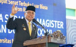 Taufan Pawe Hadiri Rapat Senat Terbuka Luar Biasa Umpar