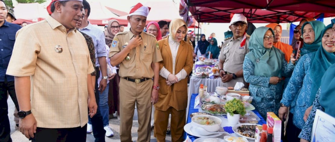 Gandeng Pemkot Palopo, Disperindag Sulsel Gelar Pasar Murah di Lapangan Pancasila Gandeng Pemkot Palopo, Disperindag Sulsel Gelar Pasar Murah di Lapangan Pancasila