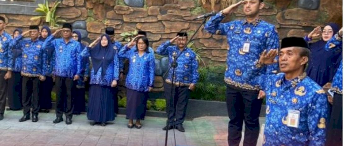Upacara Bendera ,Sekcam Bontoala Tekankan Kedisiplinan