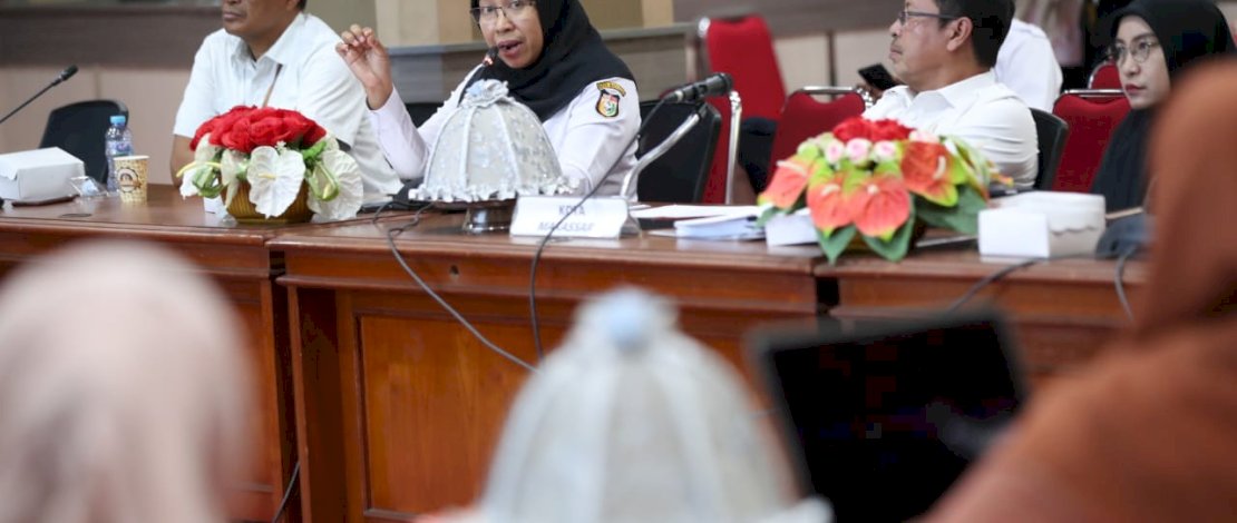 PPID Makassar Presentasi Keterbukaan Informasi Publik di Hadapan KI Sulsel PPID Makassar Presentasi Keterbukaan Informasi Publik di Hadapan KI Sulsel