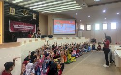 Membentuk Masa Depan: Duta Pemuda Makassar Lakukan Pengabdian bagi Anak Jalanan