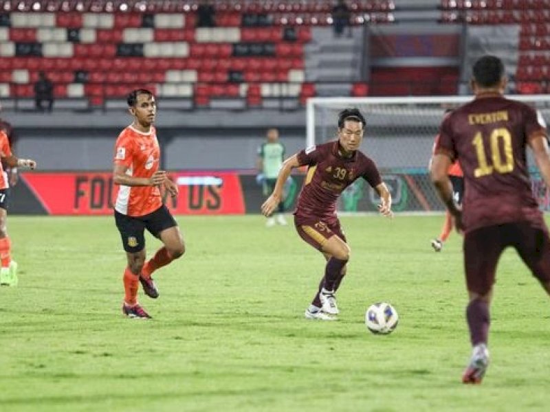 Bernardo Tavares Sebut PSM Tak Terbiasa Main di Stadion Berumput Sintetis Milik  Hougang United FC