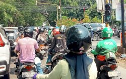 Simpang Empat Abdesir-Batua Raya Macet Gegara Lampu Lalin Padam